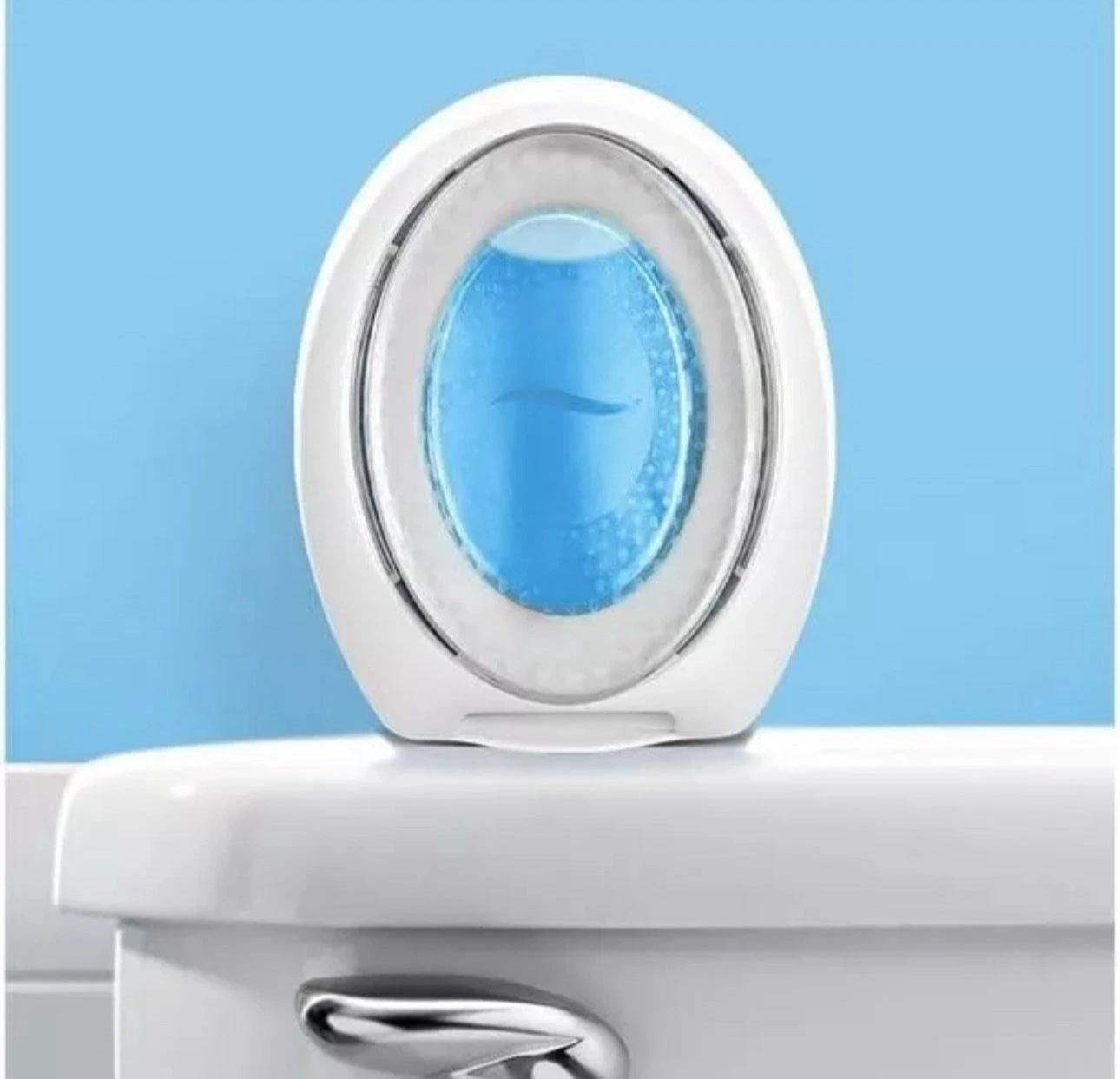 Febreze Bathroom Air Freshener – Spring Awakening 3 in 1 pack